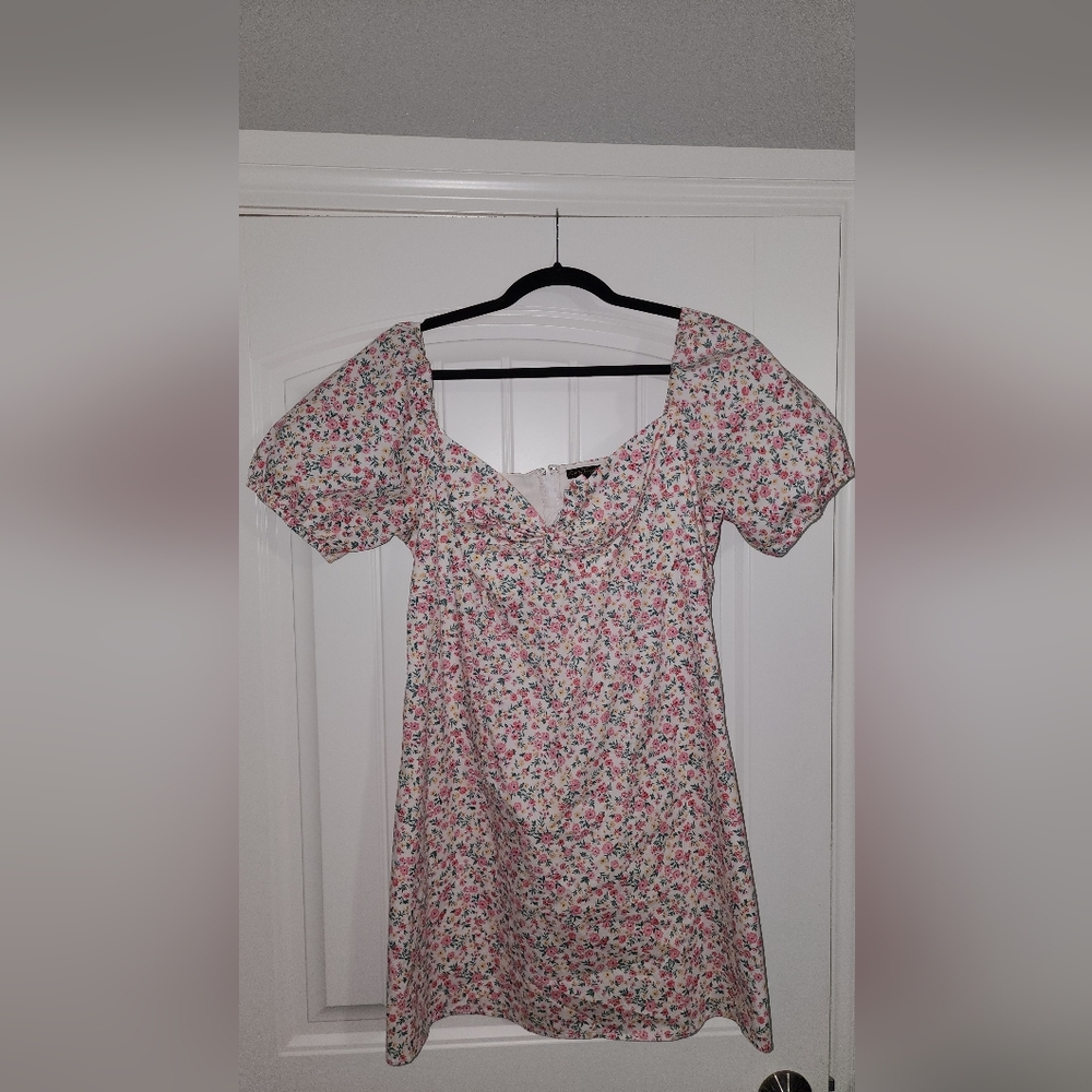 Junior's dress
